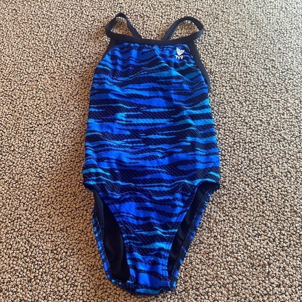 TYR Bathing Suit, women’s size 30, Blue Color Scheme, Excellent condition